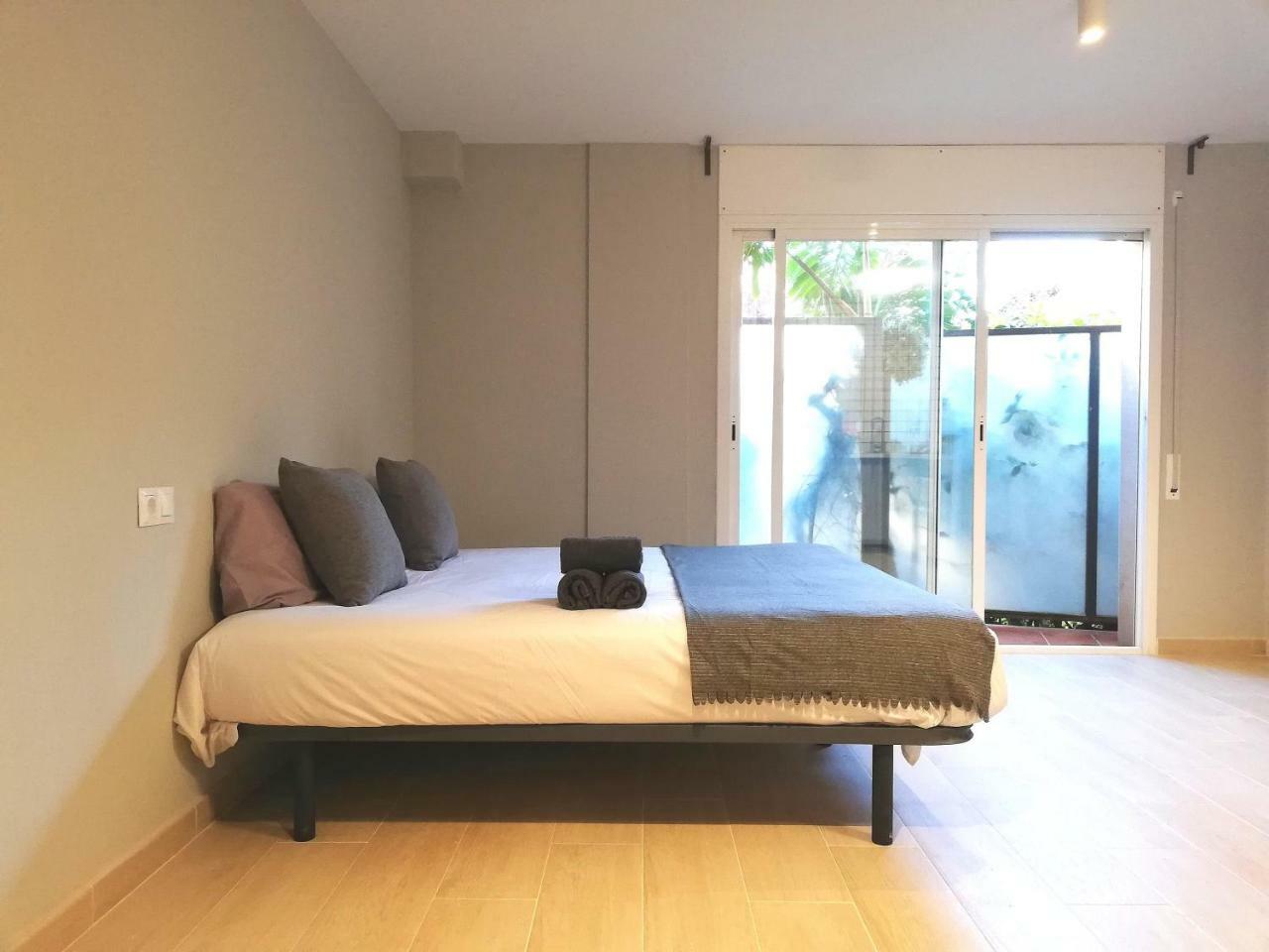 Mazi Apartments Suite Mataro Ngoại thất bức ảnh